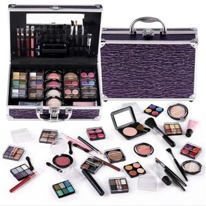 Makeup Kit for Teen Girls & Women Full Kit Beauty Train Case New